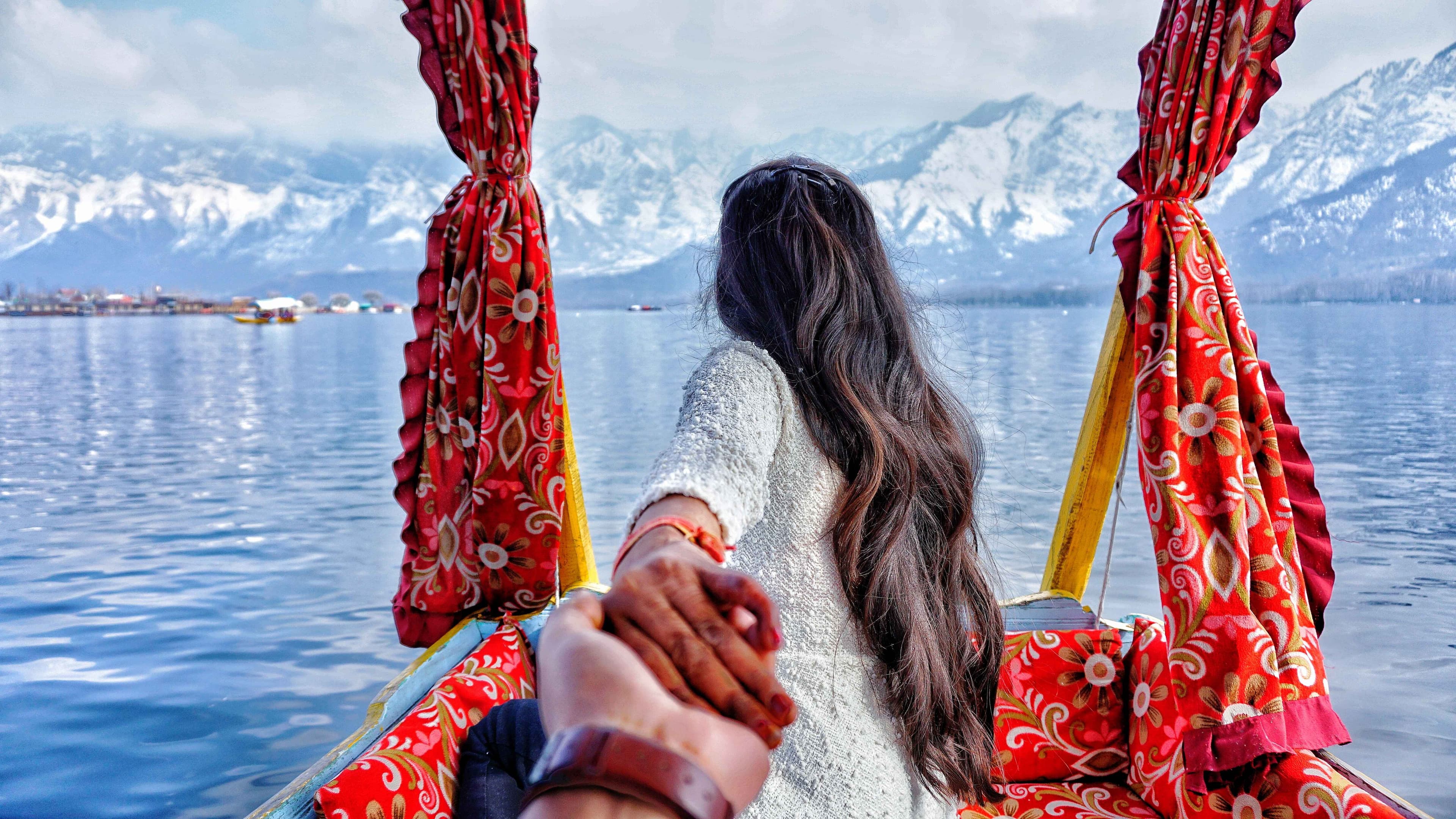Exploring the Paradise on Earth: A Kashmir Travel Story