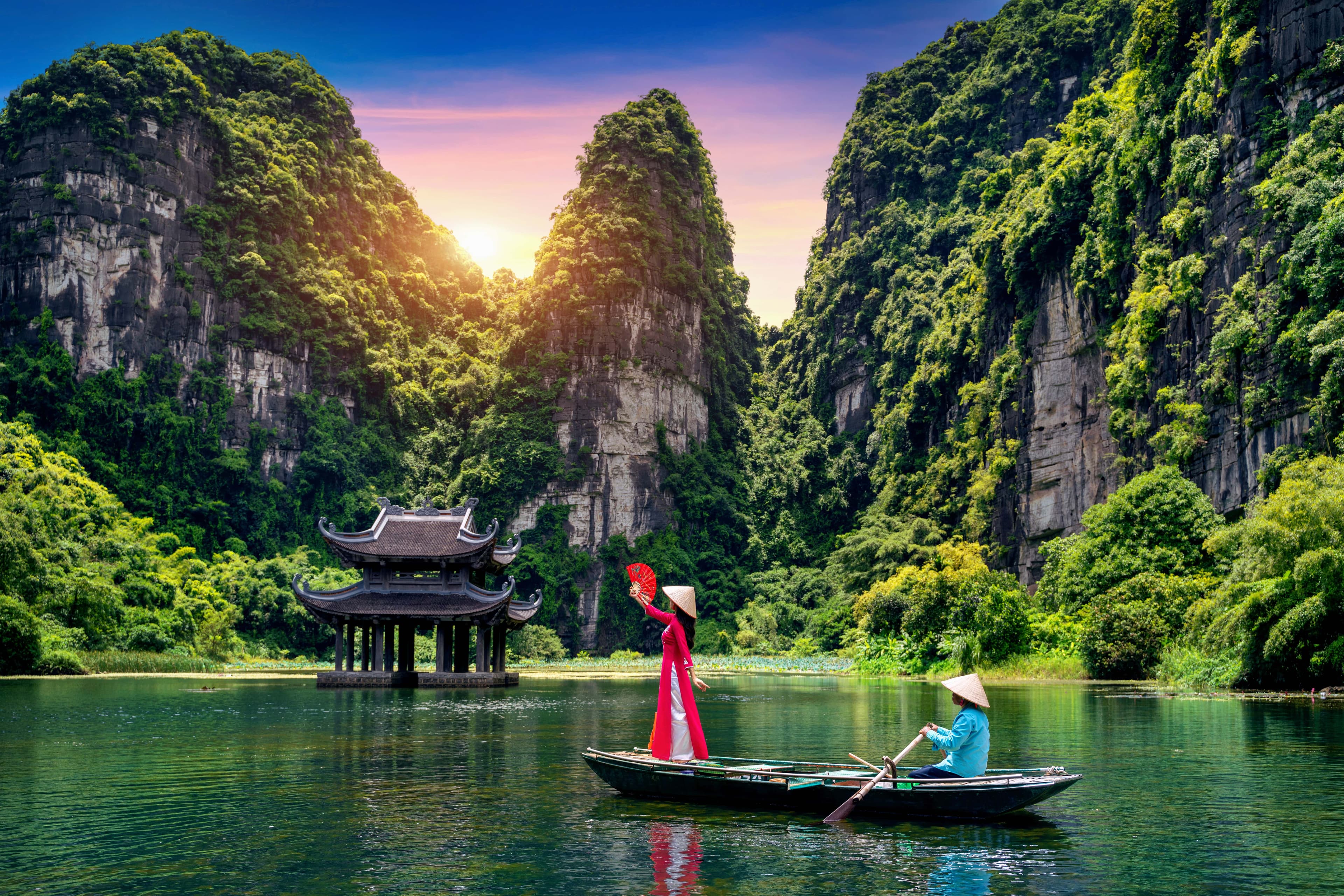 5 Activities You Cannot Miss On The Best Vietnam Tour Packages