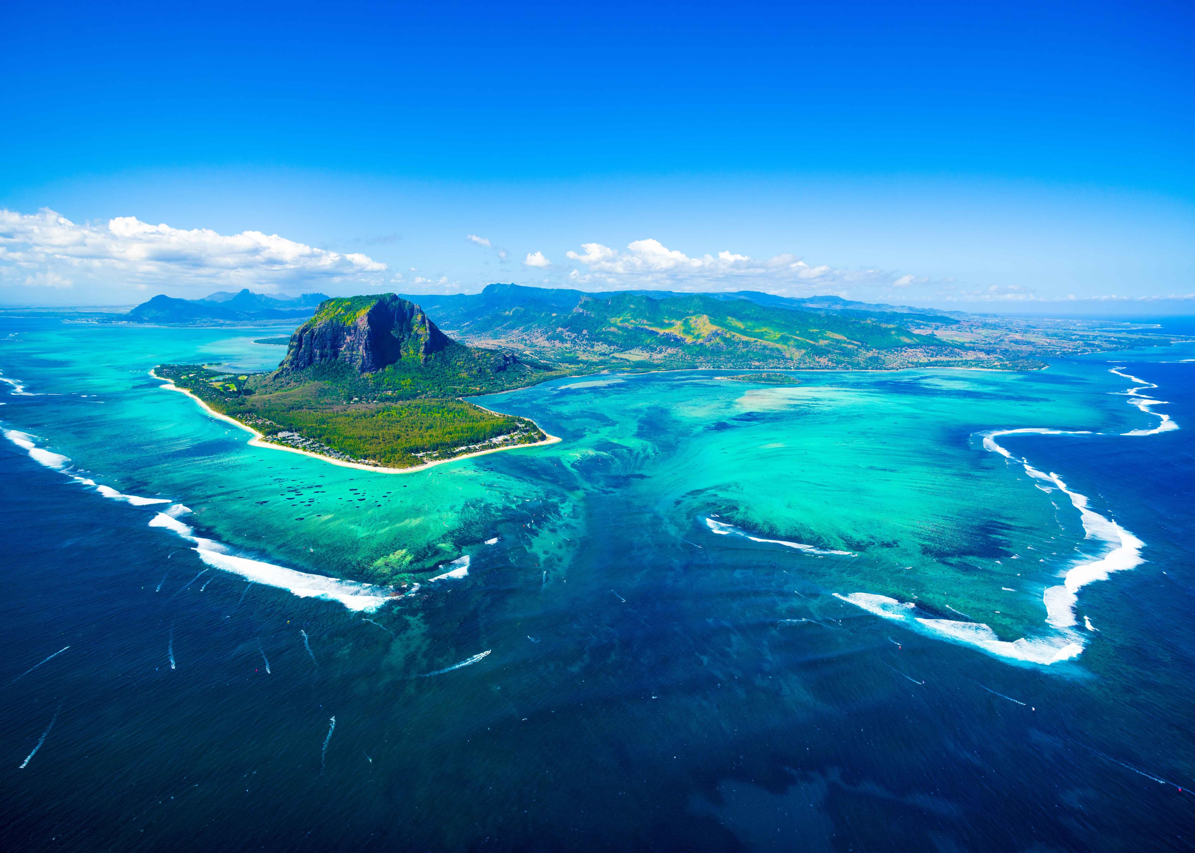 Top Things To Do In Mauritius For Foodies And Shopping Enthusiasts
